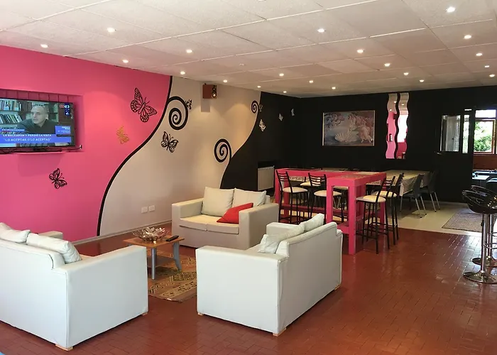 Italia Inn Hostel